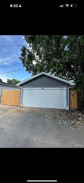 Building Photo - 6451 S Kingshighway Blvd