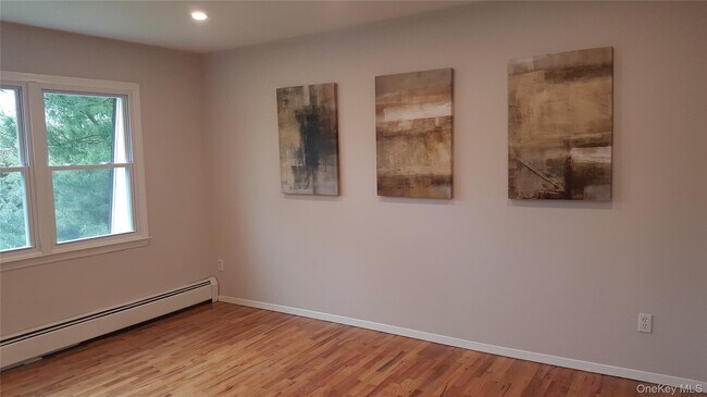 Building Photo - 82 Church St