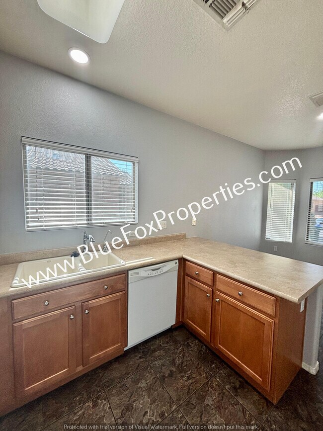 Building Photo - 11930 W Heyburn Dr