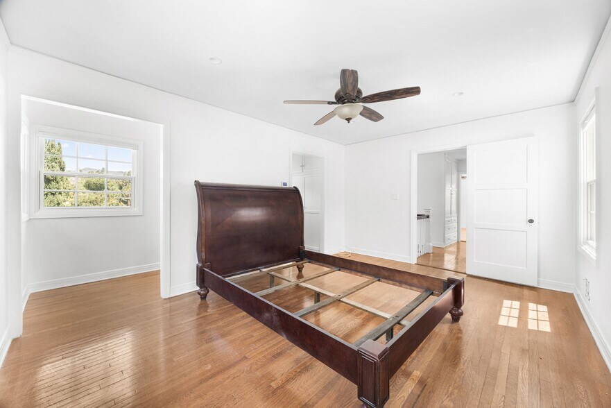 Building Photo - Stunning, remodeled rental in Historic Fra...