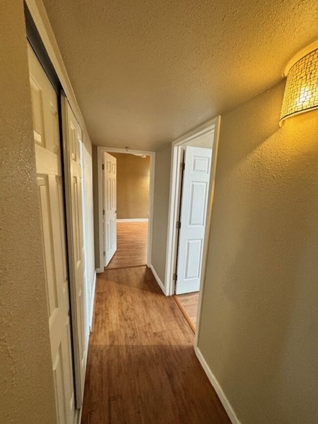 Building Photo - Available for Move In 3 Bed, 2.5 Bath Home...
