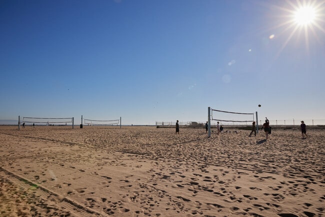 Building Photo - 14 Westwind St