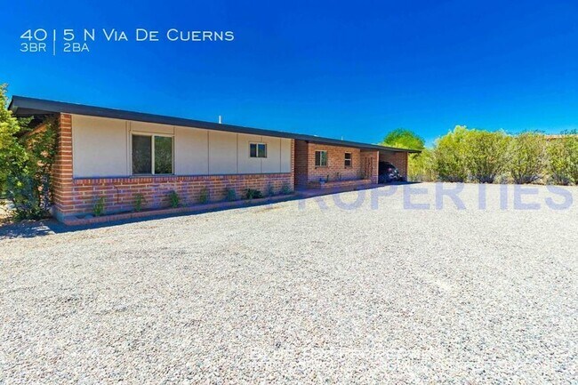 Building Photo - Foothills gorgeous home!