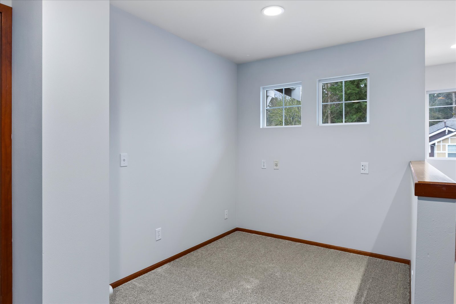 Loft - 5926 SE 2nd Ct