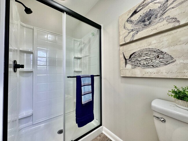 Building Photo - READY NOW!! Updated 5-Bedroom Home w/Fenced Backyard, Attached Garage  & Sunroom - Pet Friendly!