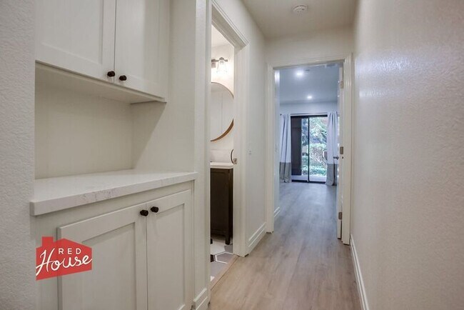 Building Photo - 4009 Canario St