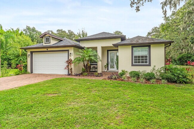 Building Photo - Charming 3-Bed with 2 Baths Oasis in St. C...