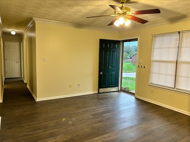 Building Photo - 155 Springhill Dr