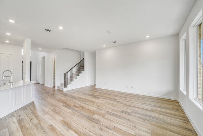 Building Photo - 31222 Anna Mdws Dr