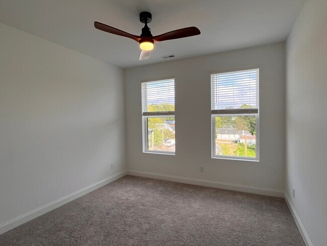 Building Photo - 1204 S Person St