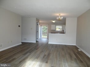 Building Photo - 348 Gavin Dr