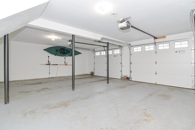 Building Photo - 173 East St