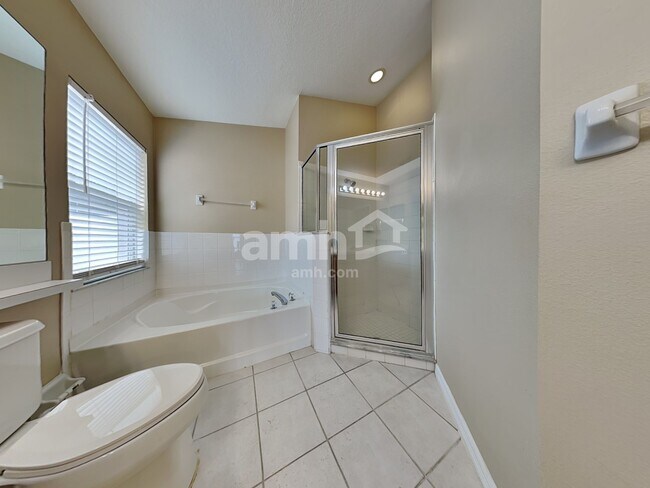 Building Photo - 11240 Lake Lanier Dr