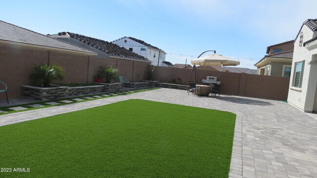 Building Photo - 8543 W Palo Verde Dr