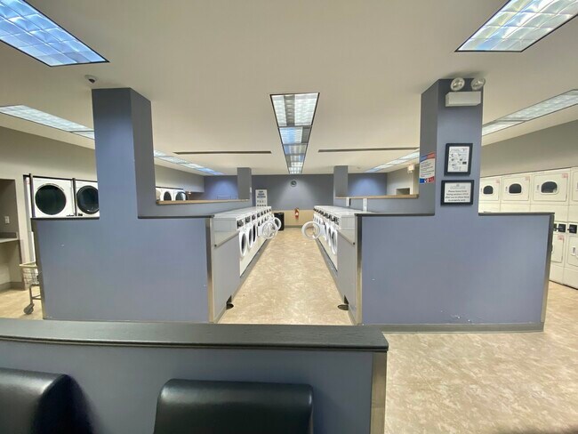 Building Photo - 505 N Lake Shore Dr