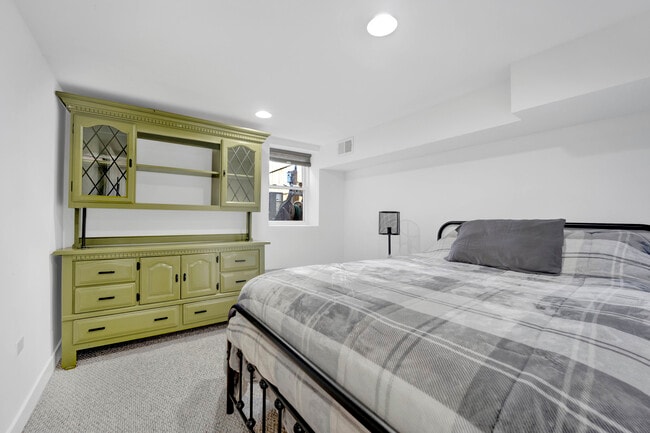 Building Photo - 1626 N Spaulding Ave