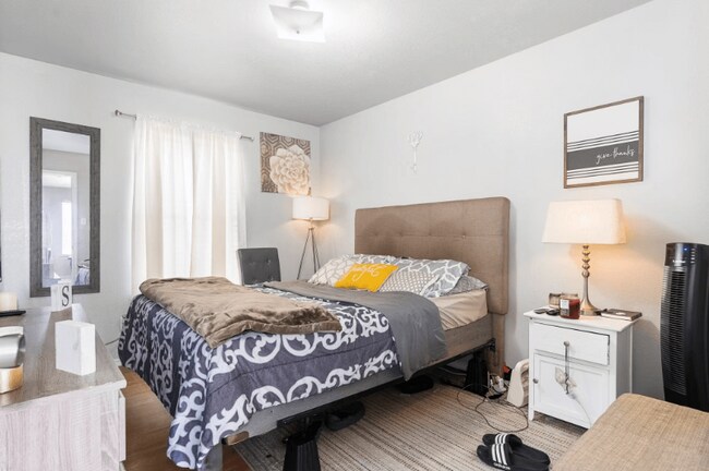 Building Photo - 1105 Horizon Dr