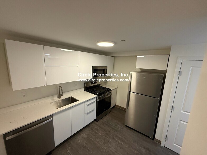 Primary Photo - 10 Darling St