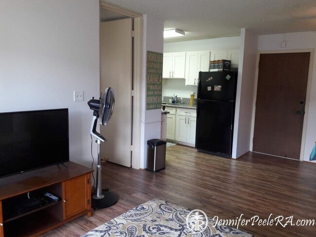 Building Photo - Covered Parking Stall, Large Private Lanai...