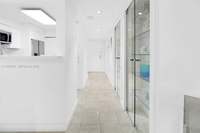 Building Photo - 5757 Collins Ave