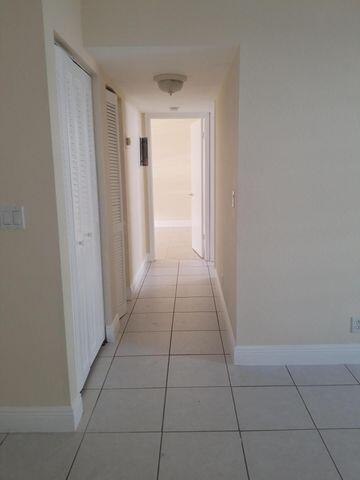 Building Photo - 720 N Dixie Hwy