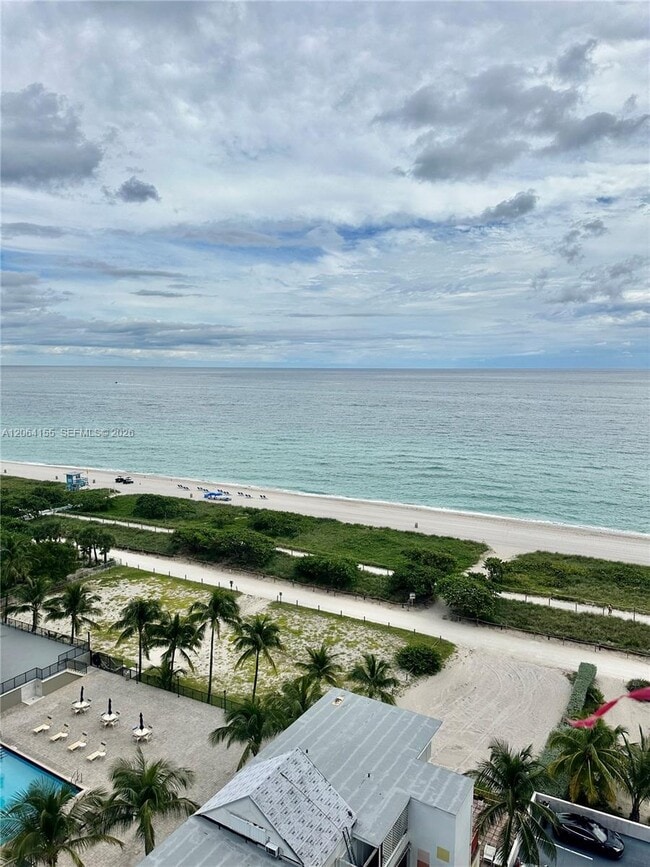 Building Photo - 9225 Collins Ave