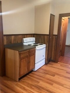 Building Photo - 446 W Grand Ave