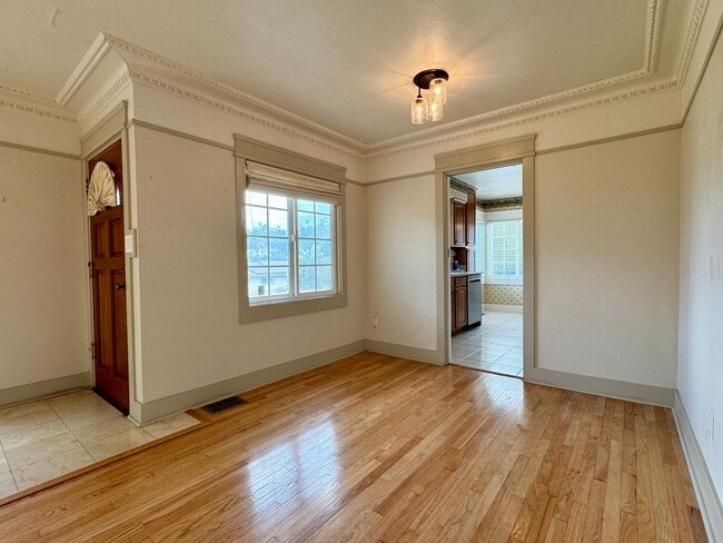 Building Photo - 8829 Greenview Pl