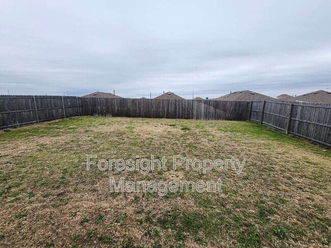 Building Photo - 14428 Cloudview Way