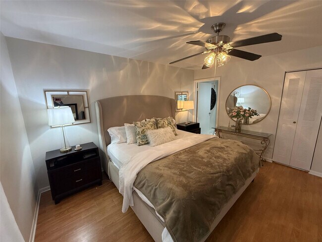 Building Photo - 15126 Ashland St