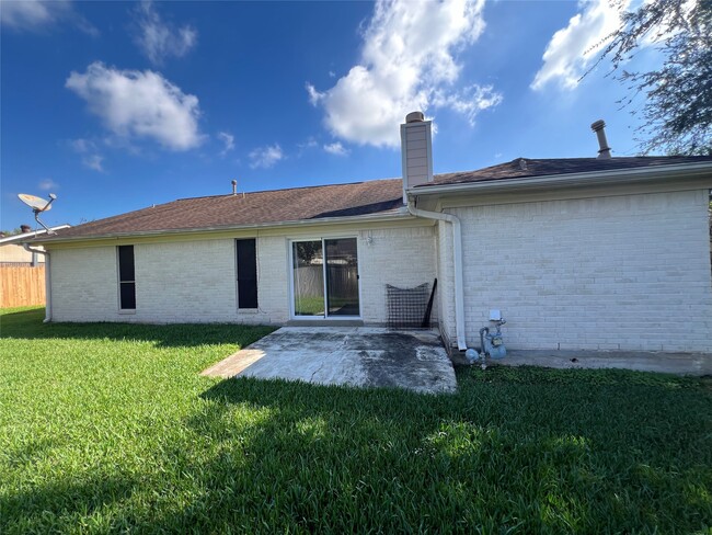 Building Photo - 1819 Hanbury Ct