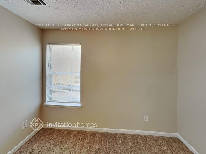 Building Photo - 324 Springbottom Ct SE