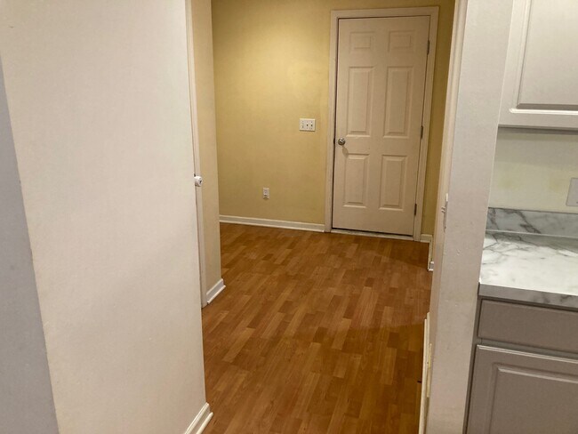 Building Photo - 4555 Cider Wood Dr NW