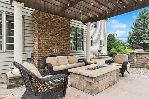 Building Photo - 3179 Kingbird Ln