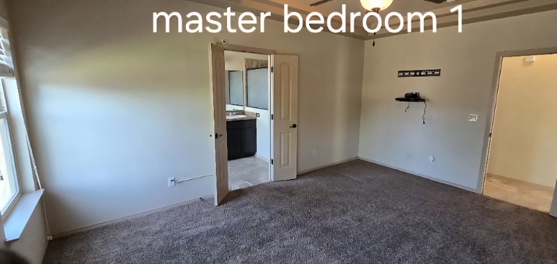 Building Photo - 13844 Hollywood