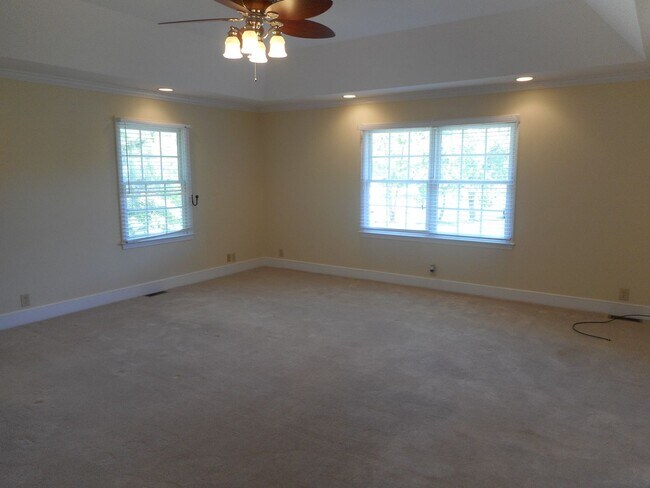 Building Photo - Lake Front 2-Bedroom Home on Beautiful Lake Wylie with a Dock and Boat Lift