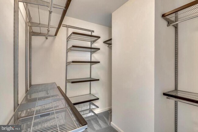 Building Photo - 124 Golden Ash Way