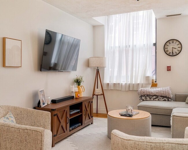 Building Photo - 188 North St