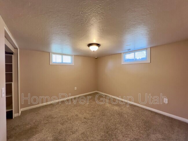 Building Photo - 2155 Westminster Ave