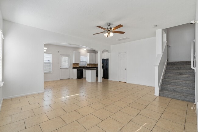 Building Photo - 5010 Kale Ct