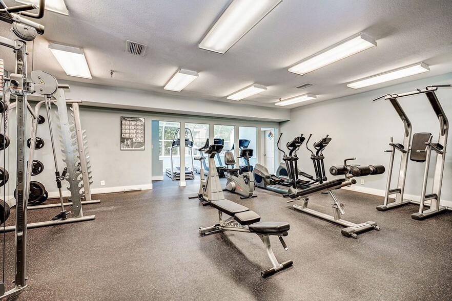 gym - 3313 Wyndham Cir