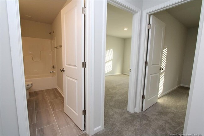 Building Photo - 510 Light Oak Wy