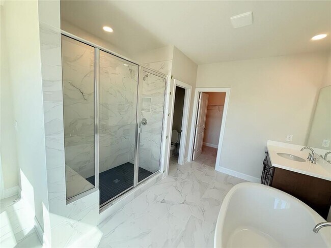 Building Photo - 1114 Winding Br Dr