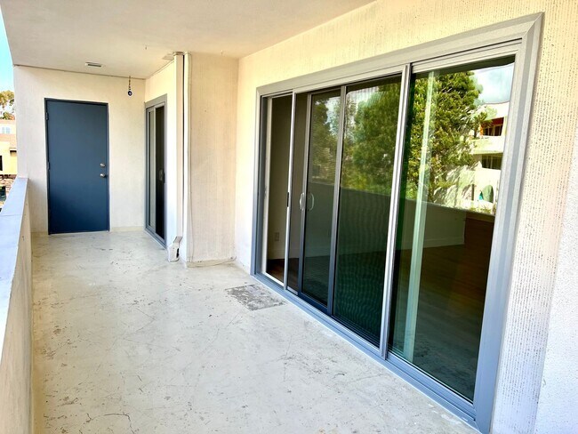 Building Photo - 5630 Ravenspur Dr