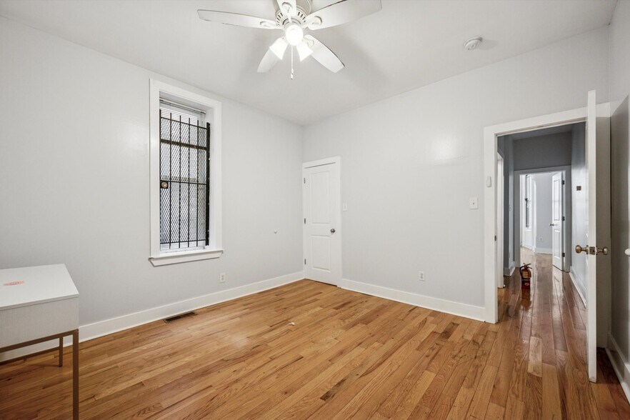 Building Photo - 1703 W Montgomery Ave