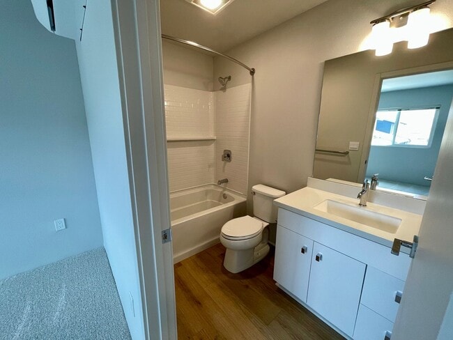 Building Photo - 2 Bedroom Townhome Available in BRAND NEW ...