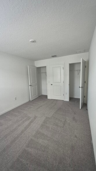 Building Photo - 3064 Skyline Lp