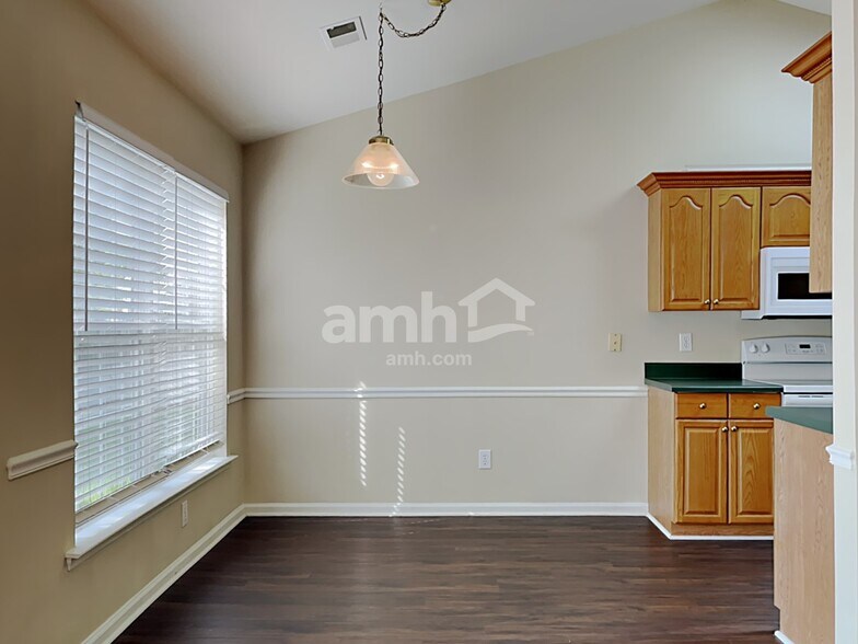 Building Photo - 3702 Tuxford Ln