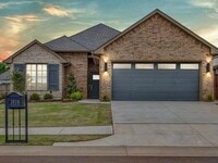 Building Photo - 7712 NW 136th Terrace