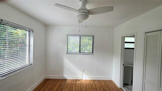 Building Photo - 2440 SW 64th Ave